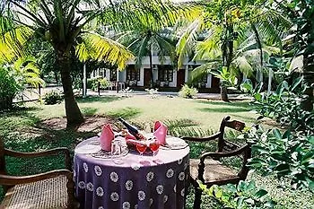 Hotel Lagoon Paradise Negombo Sri Lanka