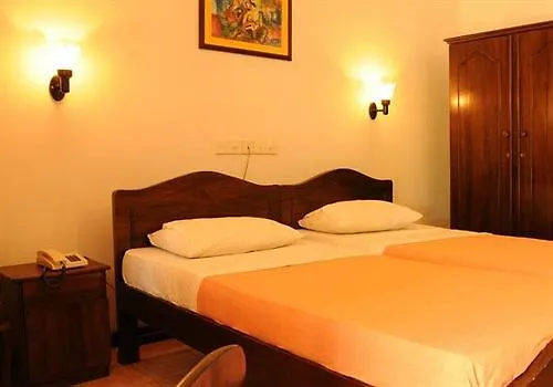 Hotel Lagoon Paradise Negombo 3*,  Sri Lanka