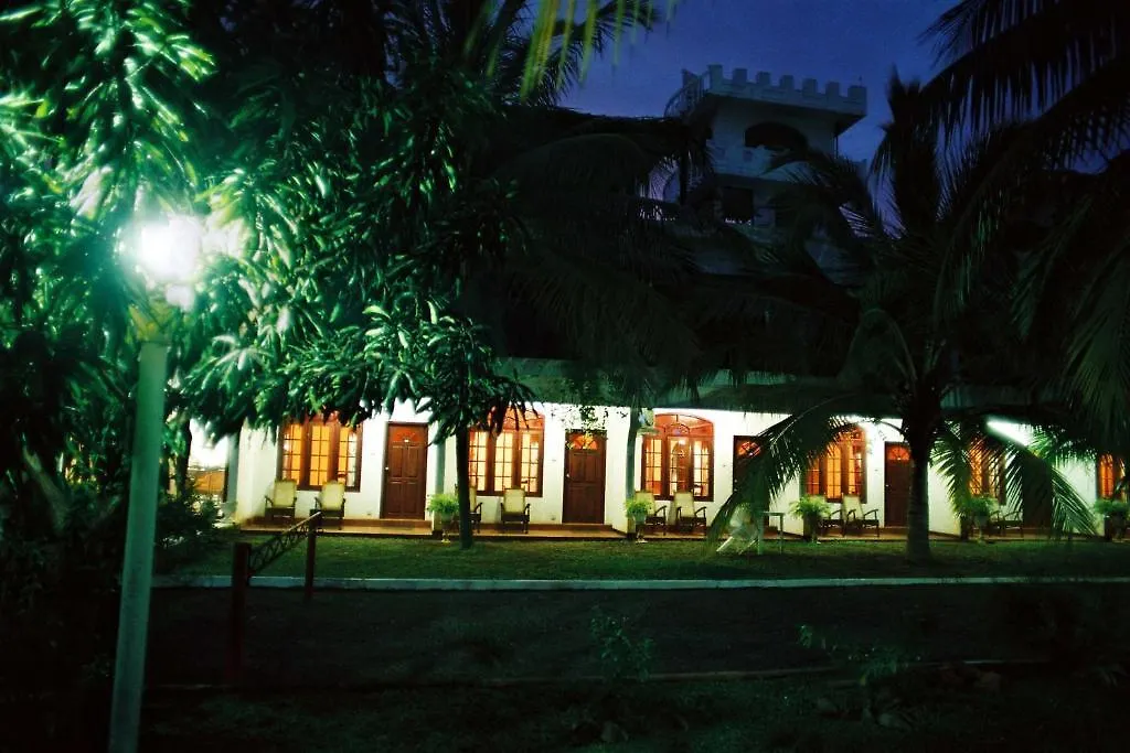 ***  Hotel Lagoon Paradise Negombo Sri Lanka