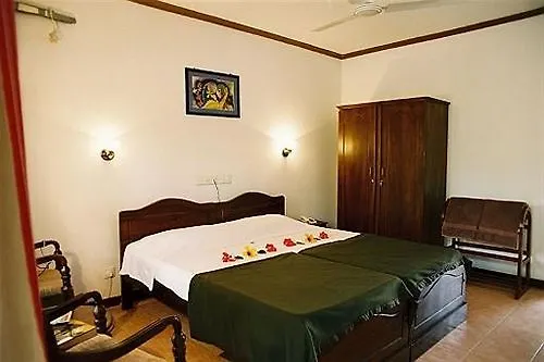 ***  Hotel Lagoon Paradise Negombo Sri Lanka